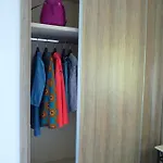 Yannis 아파트
