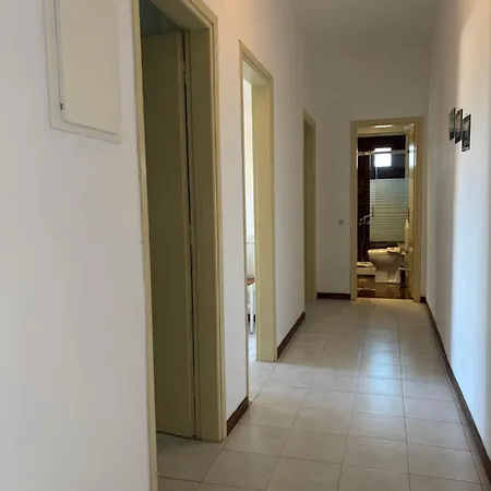 Yannis Apartamento