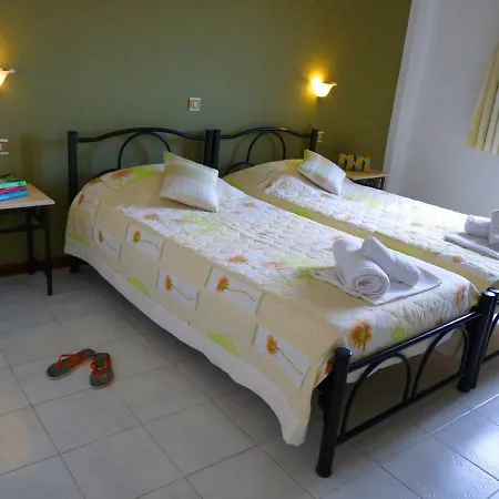 Yannis Apartment